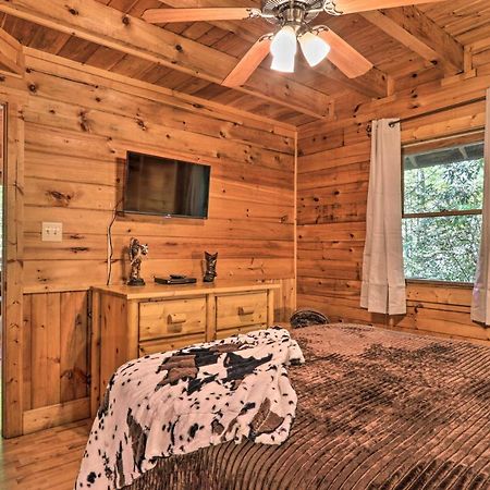 Cabin With Hot Tub And Deck, 3 Mi To Pigeon Forge Sevierville Exterior foto