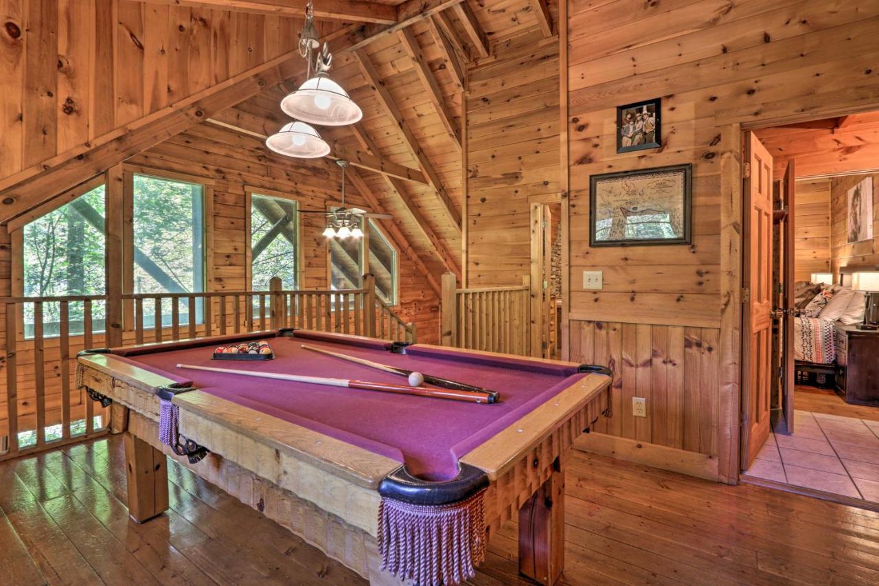 Cabin With Hot Tub And Deck, 3 Mi To Pigeon Forge Sevierville Exterior foto